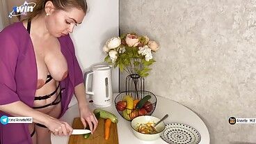 У мамы моей девушки весенний авитаминоз