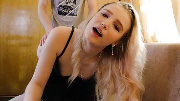 Минет, горячий секс и кремпай с милой молодой девушкой Stacy Starando