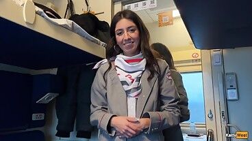 Занялся сексом с проводницей в поезде, надеюсь, её не уволят!